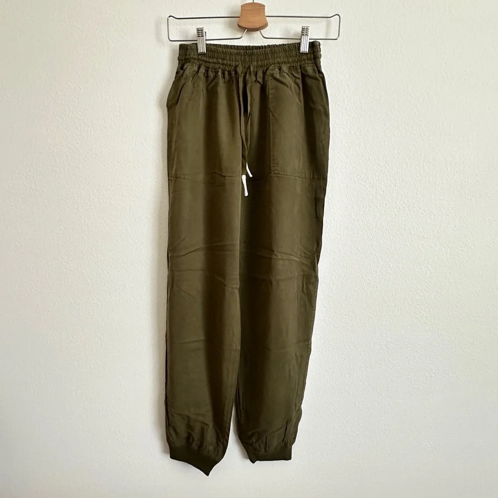 Blank NYC Olive Green Lightweight High-Rise Jogger Pants Size 26